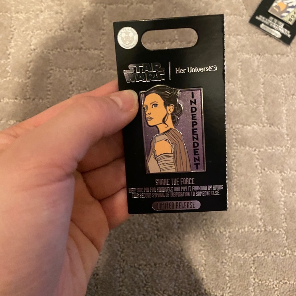 Her Universe Rey Skywalker Star Wars Pin